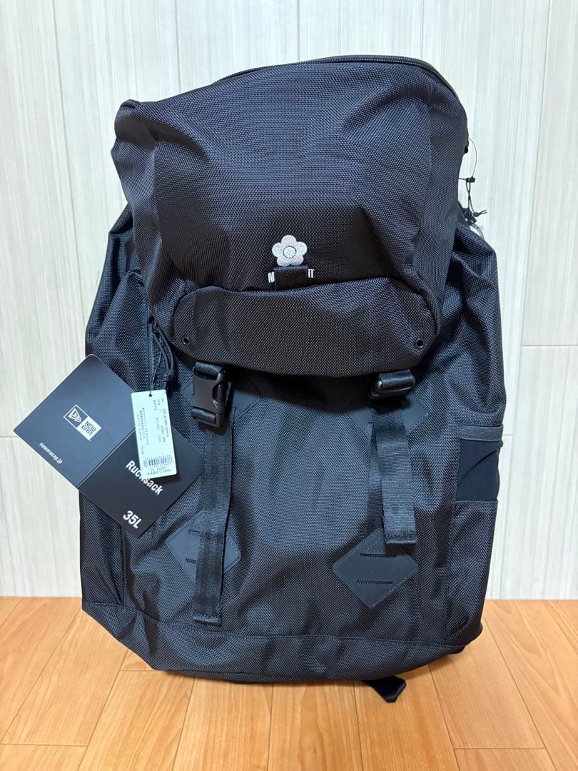 NEW ERA(R) × MARY QUANTフラップ リュック（ブラック） - メルカリ