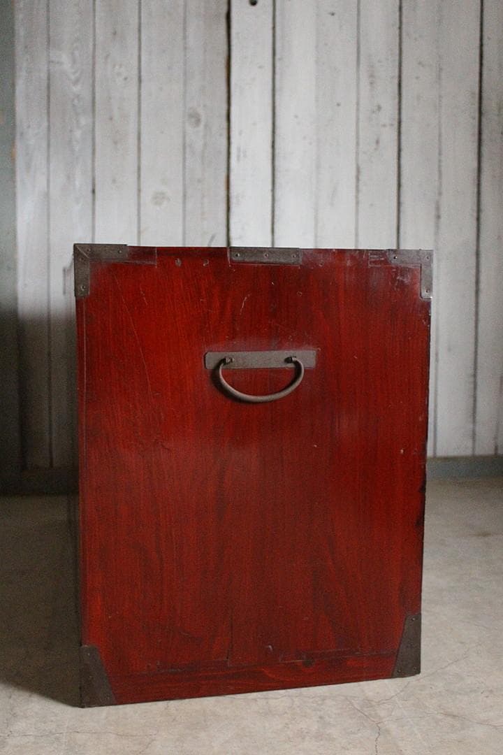 綺麗な丸金具庄内箪笥 2段 タンス 収納 古家具 古民家 時代家具 - メルカリ