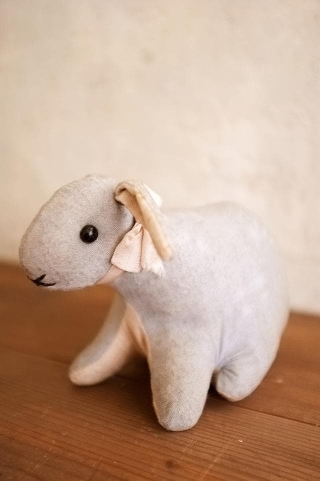 フランス 青いうさぎさんと薔薇色のリボンa ドール テディベア