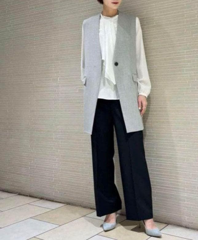 美品 ユナイテッドアローズ TOKYO 2万円 フロントフリルのブラウス 351