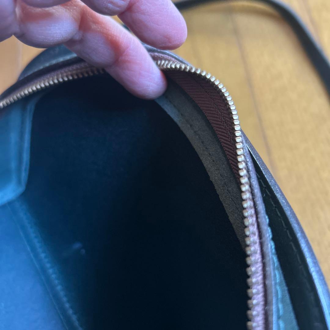 LONA ハーフムーンショルダー ブリティッシュグリーン デシ入り - メルカリ