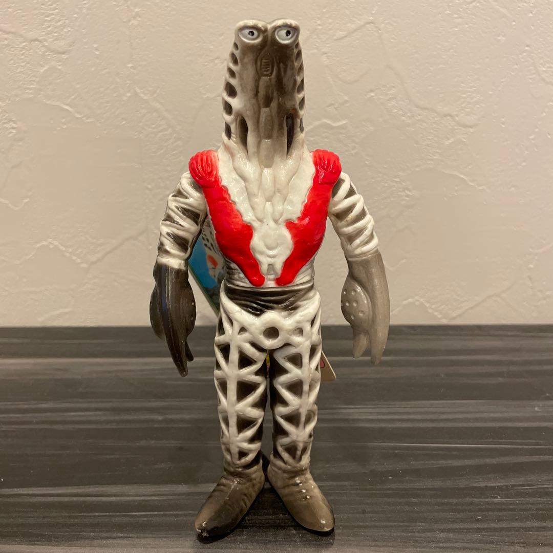 白タグ付き！1983年製 BANDAIゴドラ星人 ソフビ - メルカリ