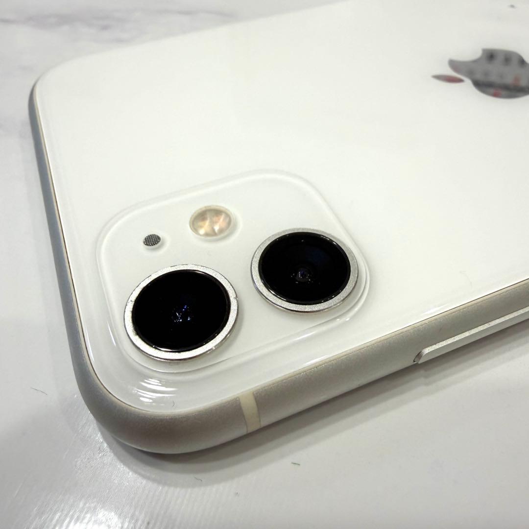 iPhone11 SIMフリー　バッテリー、ディスプレイ交換品