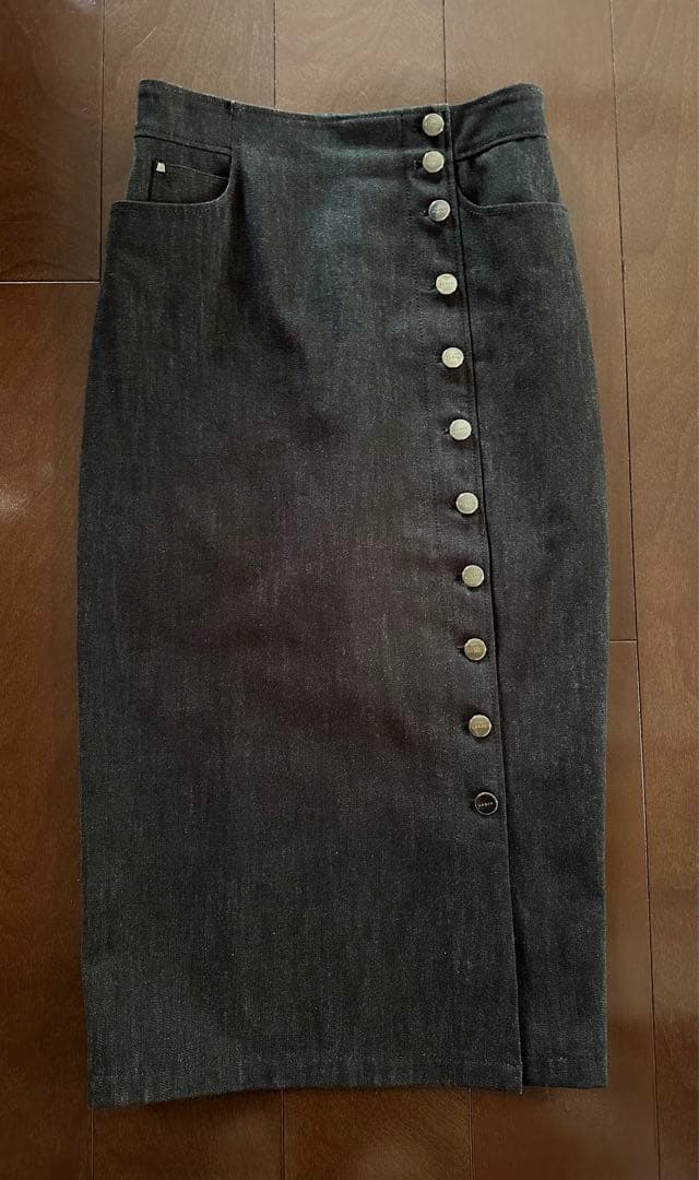 アクリス タイトスカート アクリス AKRIS スカート タイト Aライン シルク混 無地 38 ベージュ