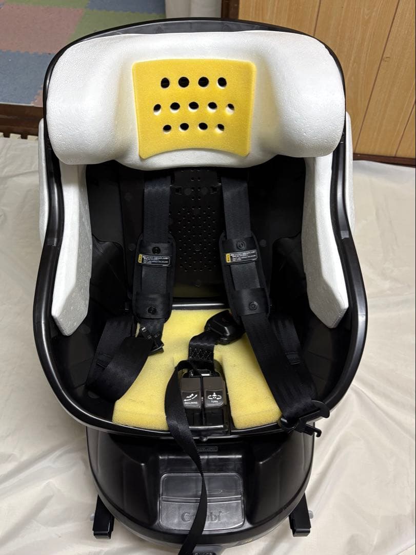 コンビ クルムーヴ アドバンス ISOFIX エッグショック 一部新品 新生児