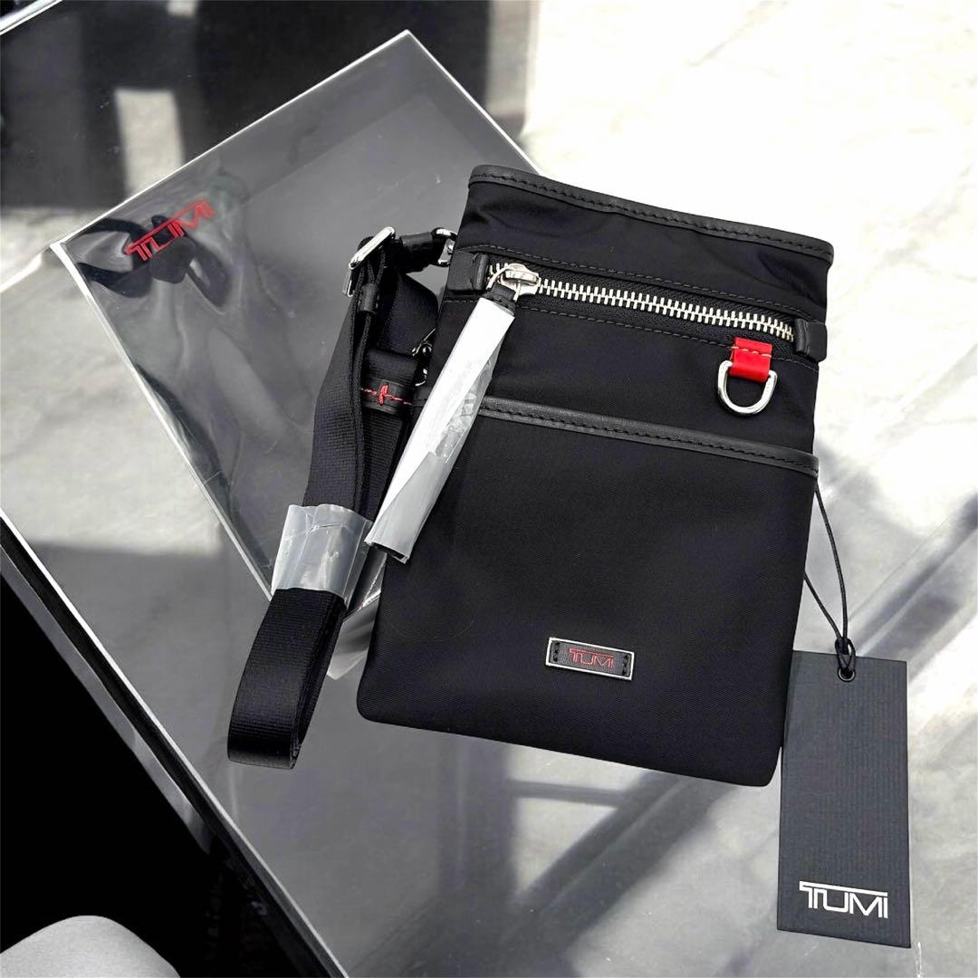 【新品未使用】 TUMI トゥミ サコッシュ ショルダーバッグ クロスボディ TUMI（トゥミ） 最大51%☆3/8限定 正規品5年保証 ショルダーバッグ