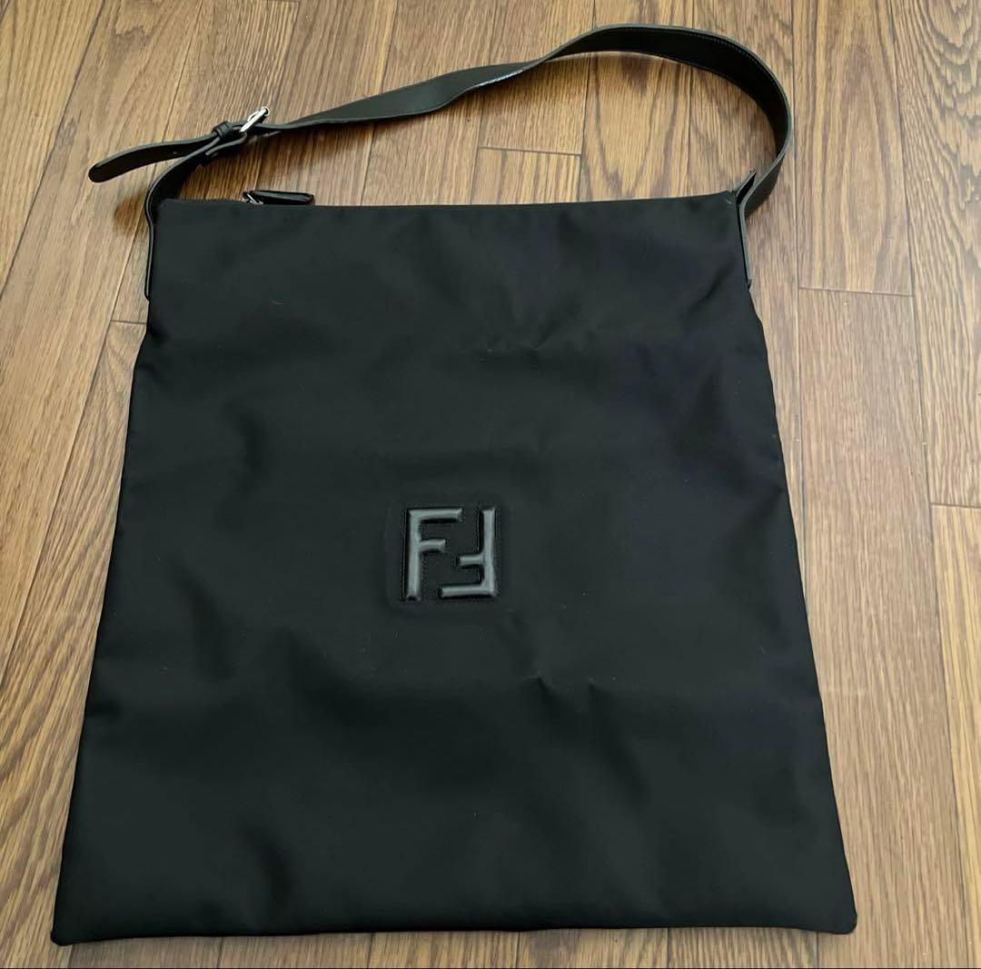 フェンディ　ショルダーバッグ FENDI（フェンディ） ショルダーバッグ BY THE WAY SELLERIA MINI バイ