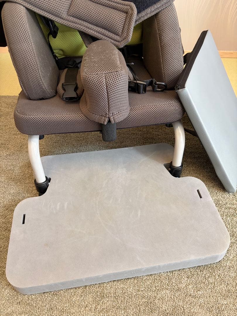 座位保持椅子　レポTS ロータイプ　障害児