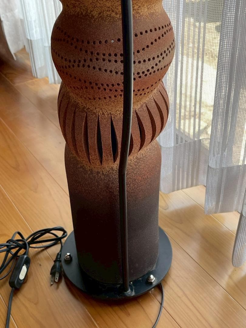 陶器モダンブラウンフロアスタンド