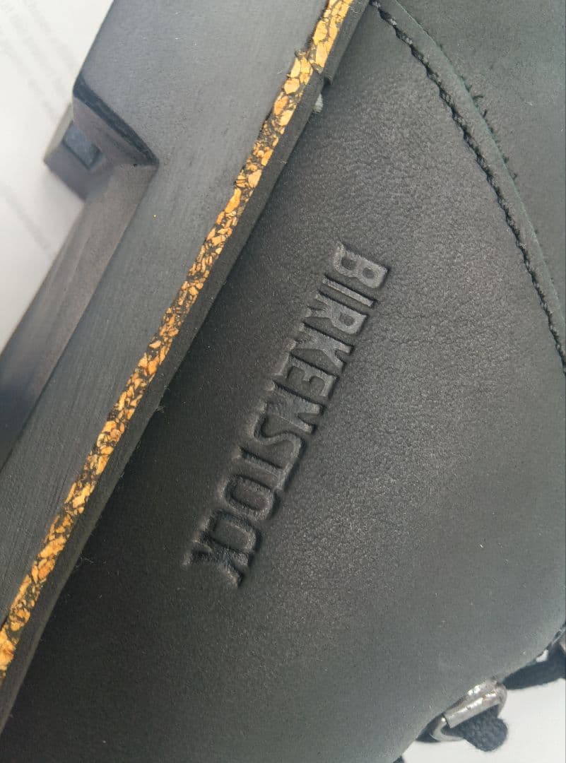 R*8様 新品ビルケンシュトックジャクソントレッキングブーツ40黒260