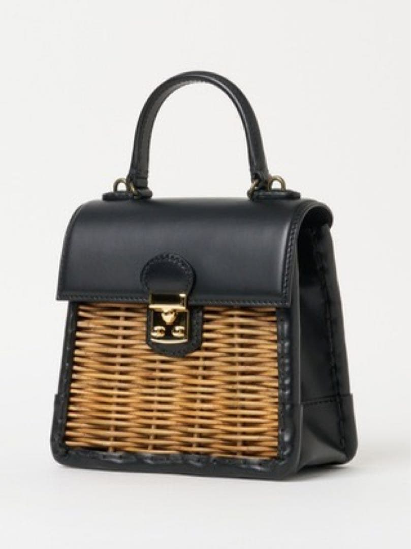 eb.a.gos フニュシュリンク・ハンドバッグ S ebagos フニュシュリンクハンドバッグS [14630] – CREER