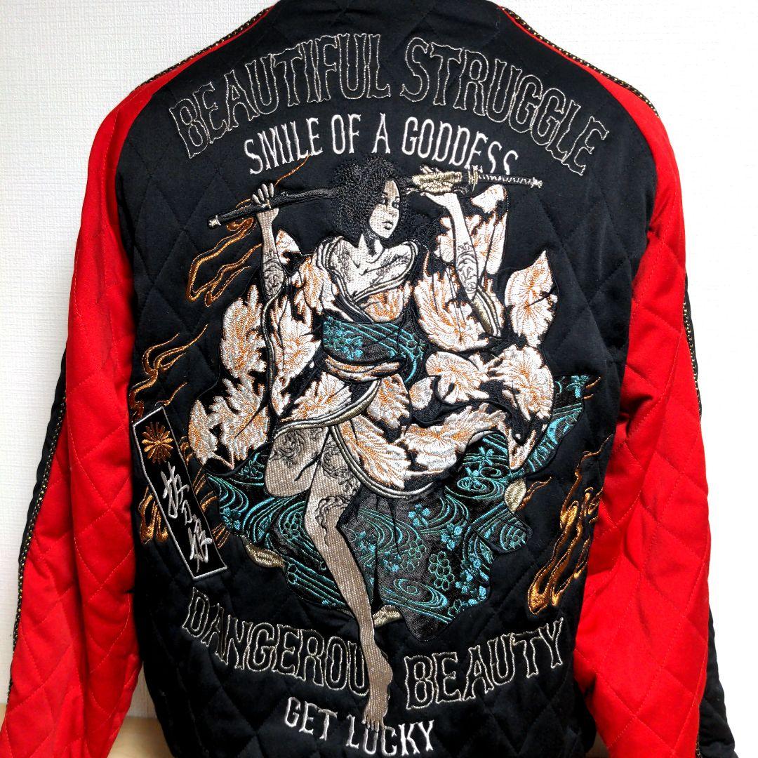 cj8 抜刀娘 スカジャン キルティング 黒×赤 メンズMサイズ 抜刀娘 バットウムスメ 絡繰魂 和柄 スカジャン メンズ 別珍 総刺繍 結