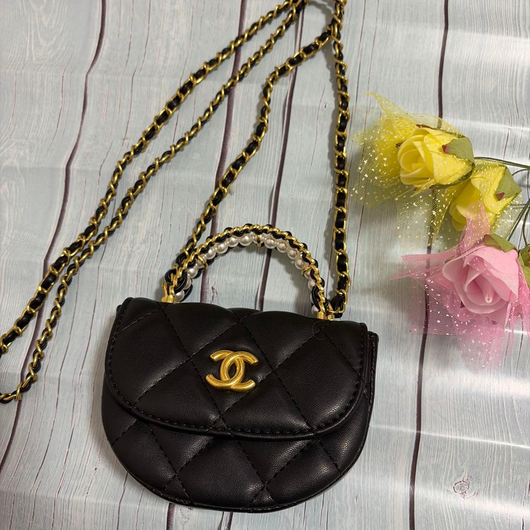 CHANEL ブラック キルティング ショルダーバッグ - メルカリ