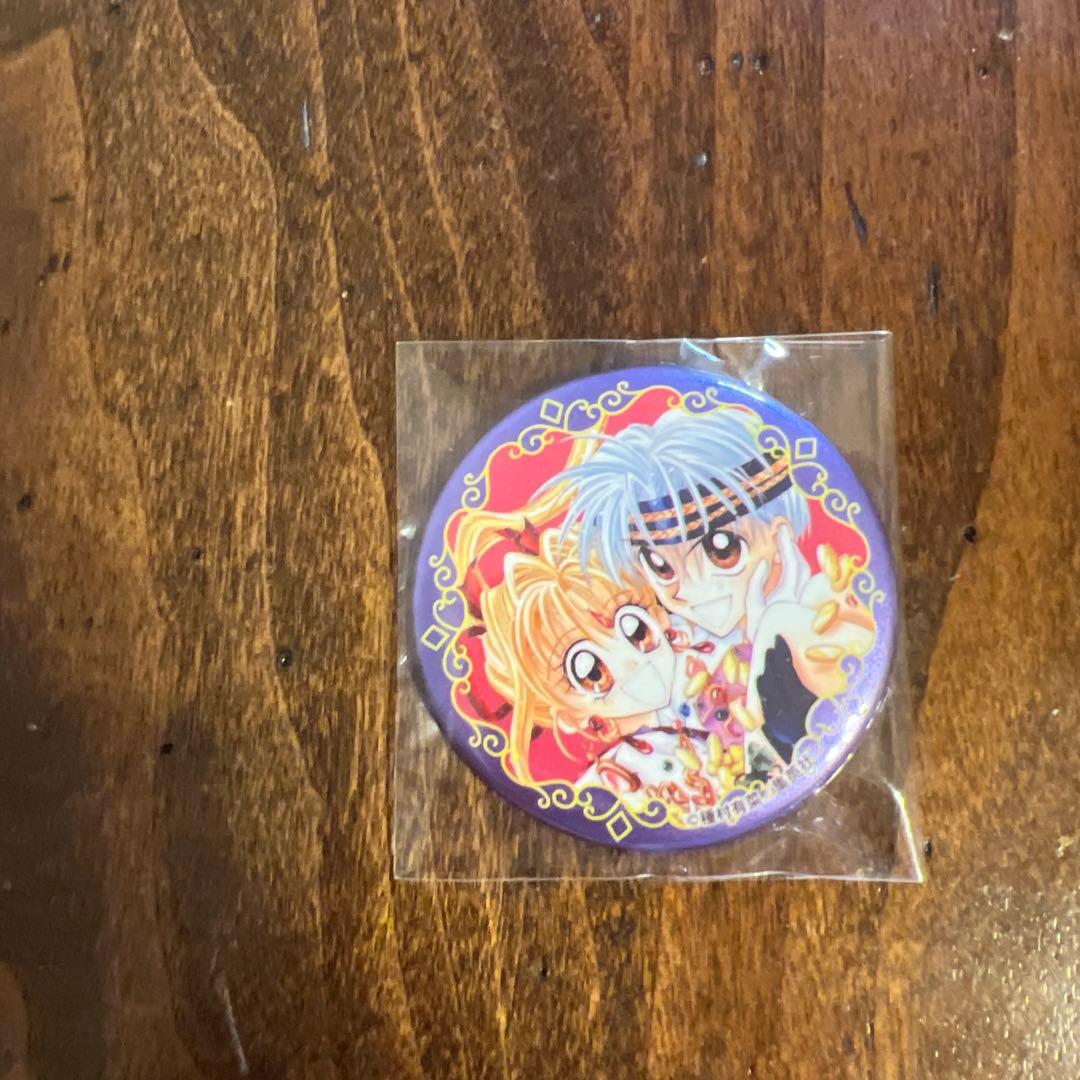りぼんカフェ 70周年 神風怪盗ジャンヌ キラキラカンバッジ B - メルカリ