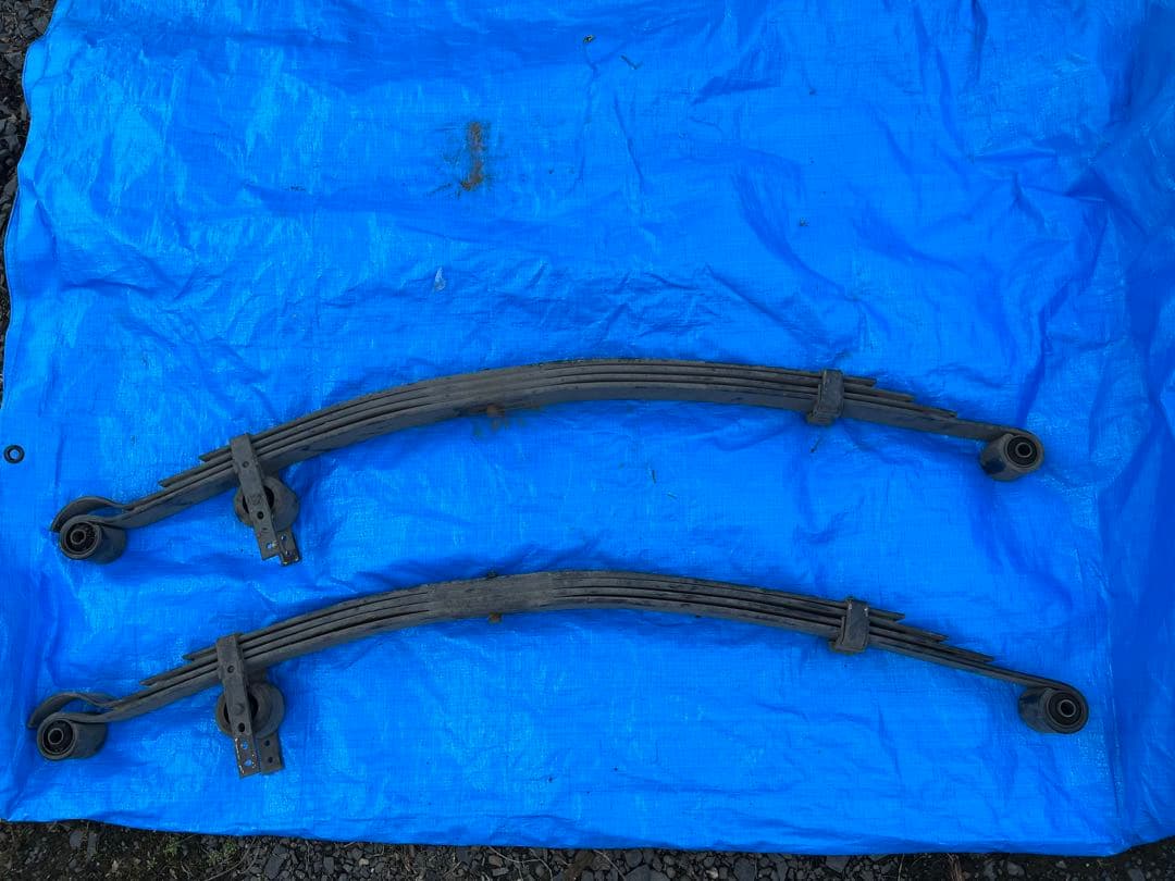 ハイエース　ワゴンリーフ　純正 ☆ トヨタ 純正 新品 200系ハイエース ワゴン リーフスプリング 2本