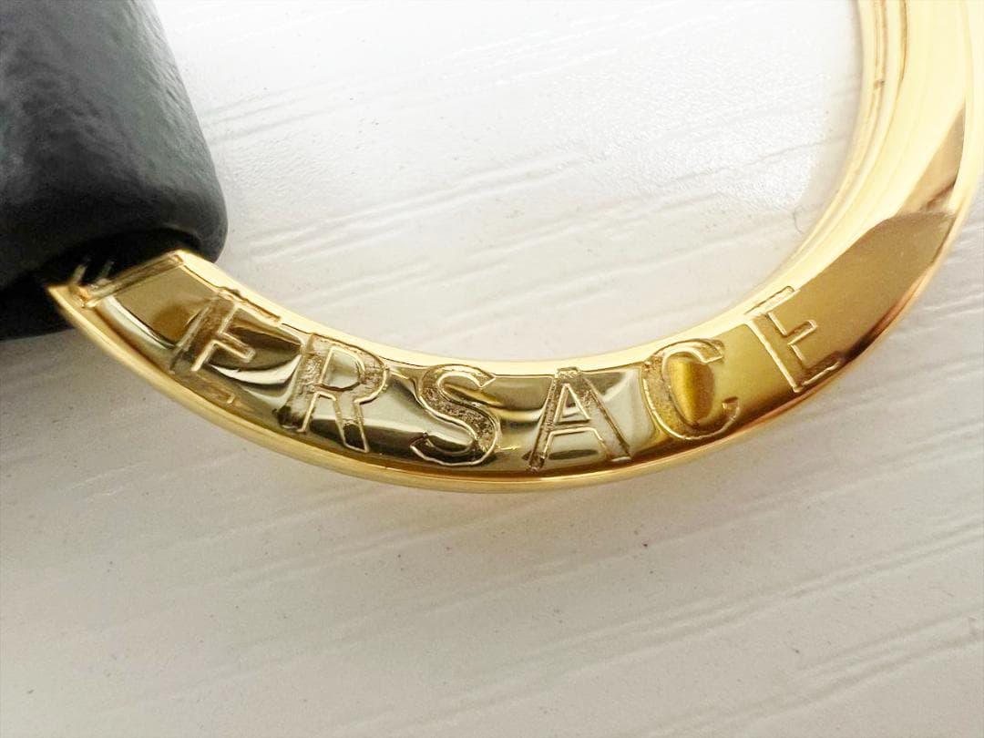 美品 ヴェルサーチ メデューサ グレカ ナイロンキャンバス キーリング