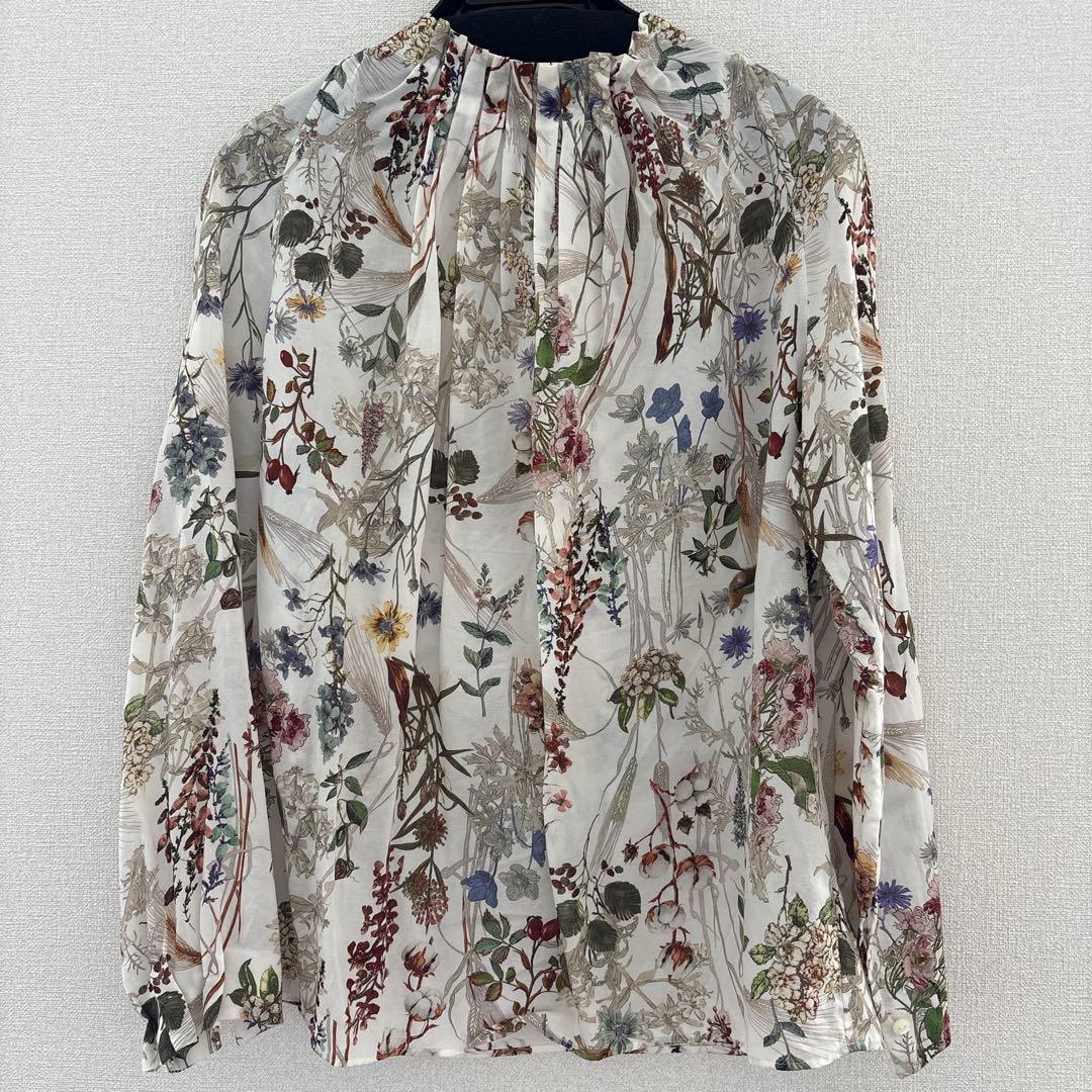 トゥモローランド 花柄長袖ブラウス - メルカリ