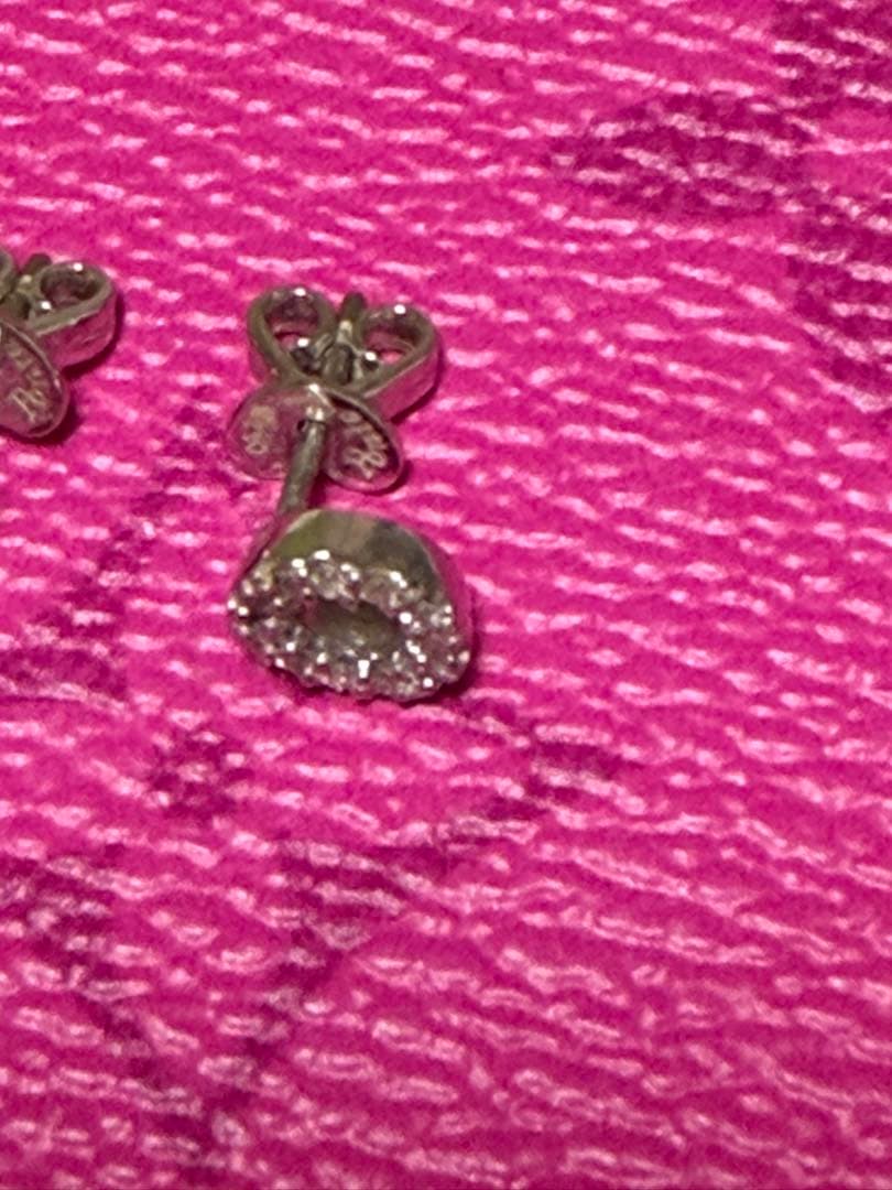 ポンテヴェキオ　K18WG ダイヤ　片耳ピアス K18WGダイヤモンドピアス | ポンテヴェキオ公式オンラインショップ