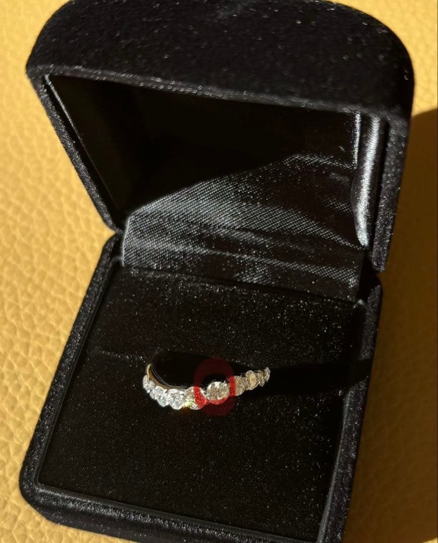 Pt900 0.1ct ハーフエタニティリング