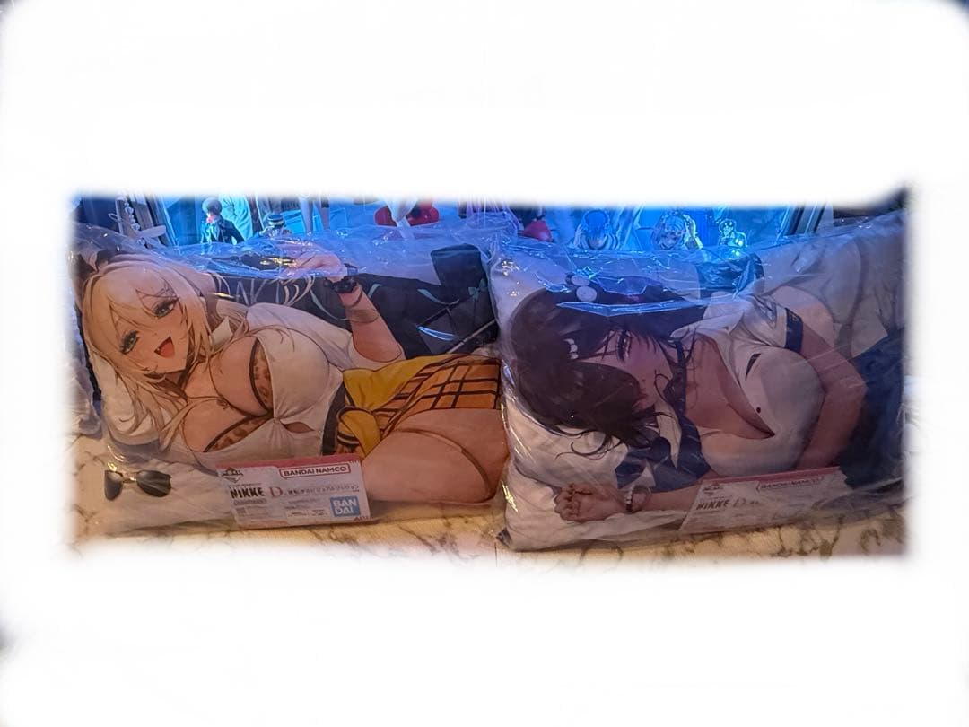 一番くじ 勝利の女神 ニケ NIKKE D賞 寝転がりビジュアル クッション