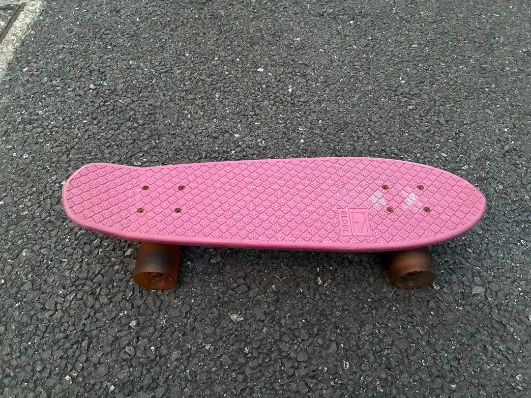 GLOBE ピンク スケートボード バンタム ミニクルーザー penny タイプ