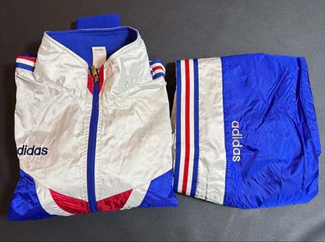 本日限定価格！デサント製90年代アディダスセットアップ