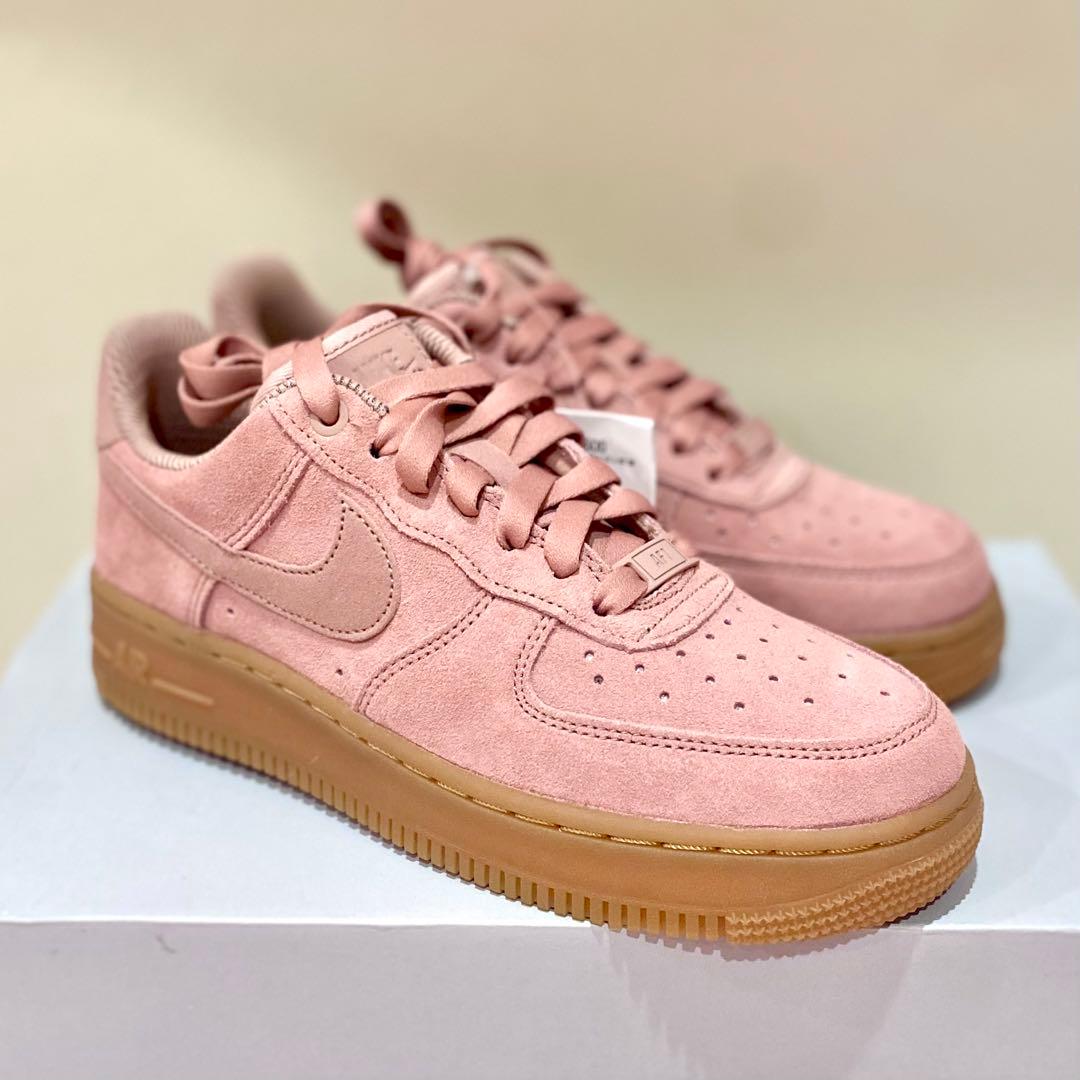 NIKE ナイキ エアフォース1 スウェード ピンク ガムソール - メルカリ