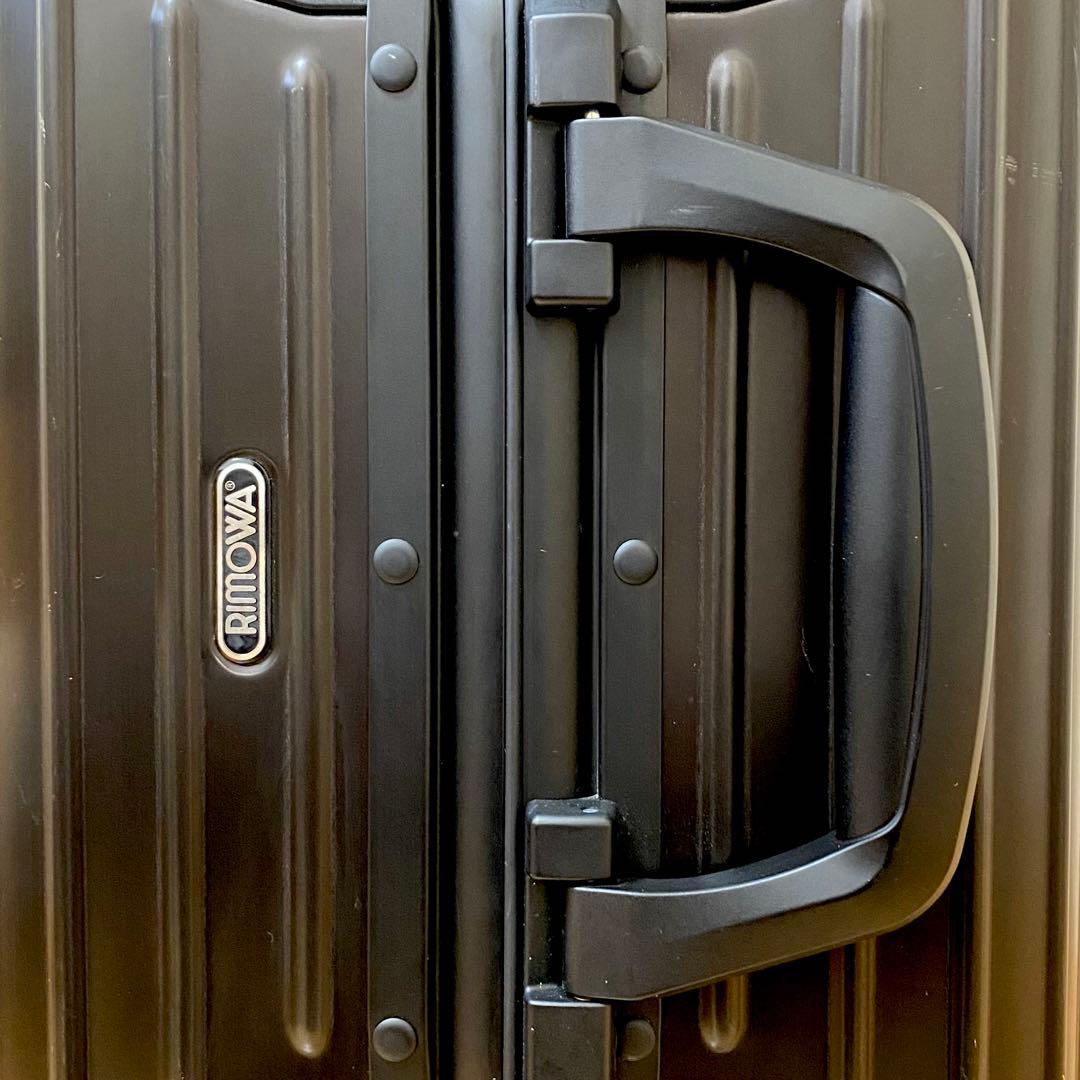 リモワ モンクレール トパーズ ステルス 34L 4輪 TSAロック 機内持込み