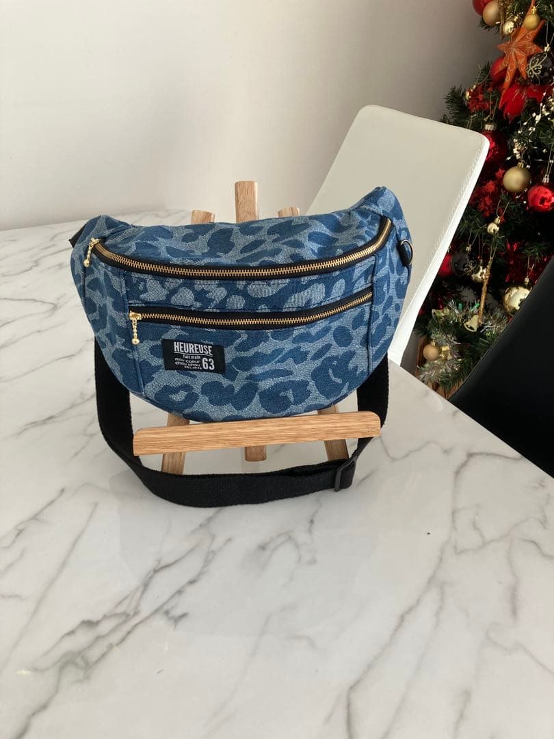 943Hiroko Higa 様専用大きめヒョウ柄デニムリメイクバック 商品詳細