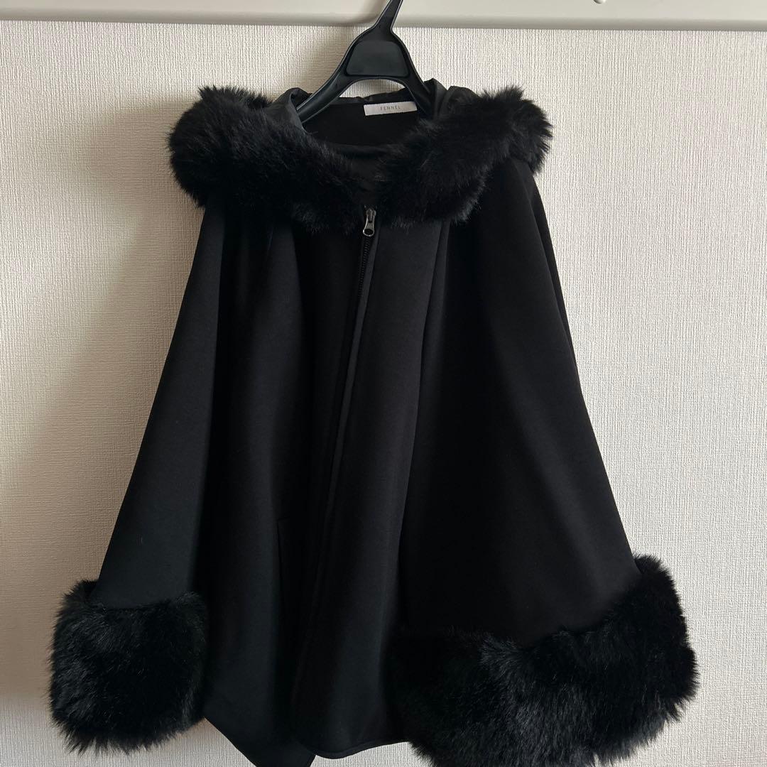 FENNEL 黒 フード付きケープコート フェンネル FENNEL スタンドカラーケープコート （ブラック