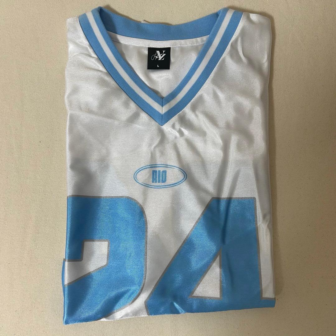 即購入可】NiziU リオ AWAKE ユニフォーム Tシャツ L - メルカリ