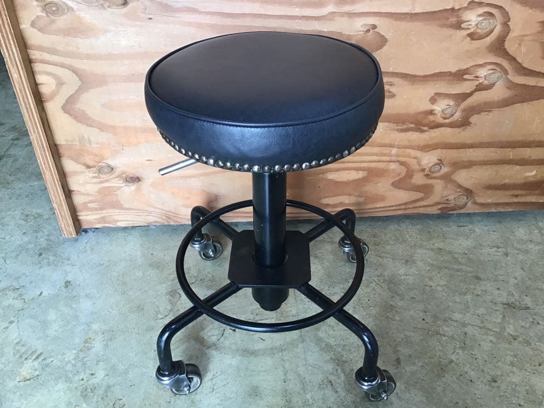 タカラベルモント　ビンテージアルト　スツール　中古 Vintage alt Stool | ミラー・サロン家具・ワゴン等 | 製品情報