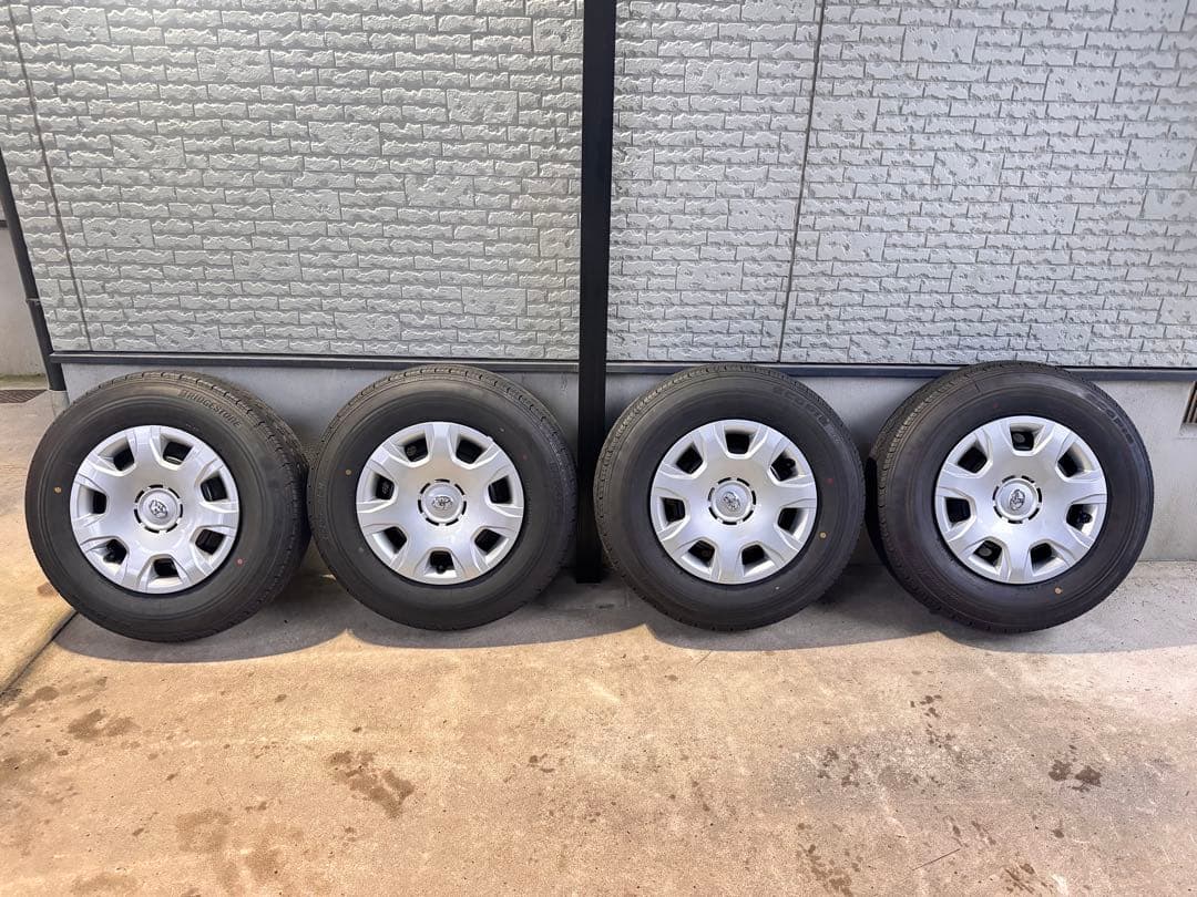 タモじい様 ハイエース　新車外し　純正タイヤ・ホイールセット DELVEX 2024年製 200系 ハイエース 純正 新車外し ホイール 15インチ