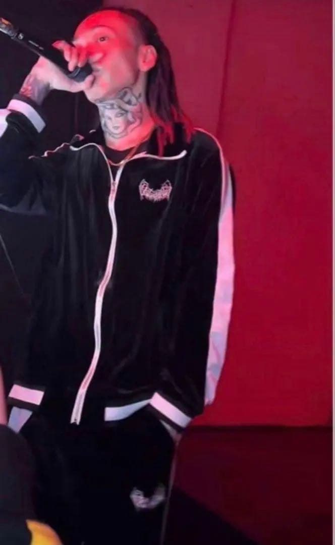 YXNGBRATZ セットアップ ジャージ ヤンパト着用 - メルカリ