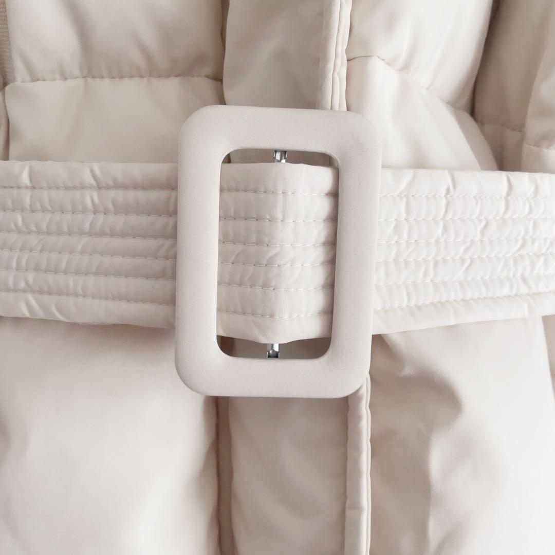 【美品】DHOLICファーフード&ベルト付ダウンジャケットSホワイト