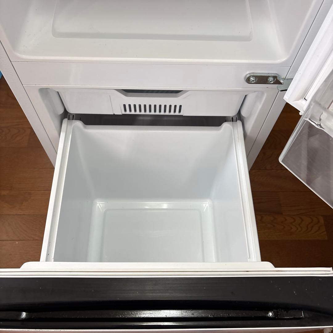 2ドア冷凍冷蔵庫 Hisense HR-D13E3W - メルカリ