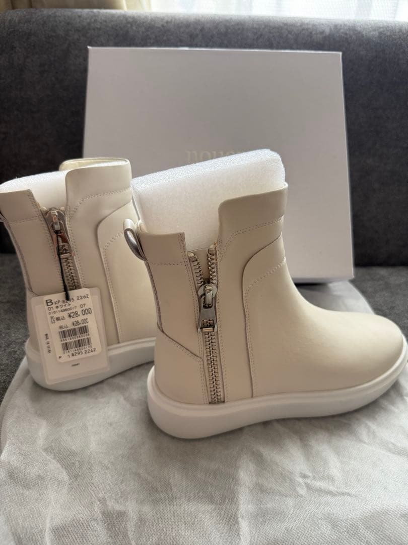 nouer ヌエール　サイドジッパーレザーブーツ ヌエール nouer VEGE×nouer ラバーファスナースノーブーツ （ブラック