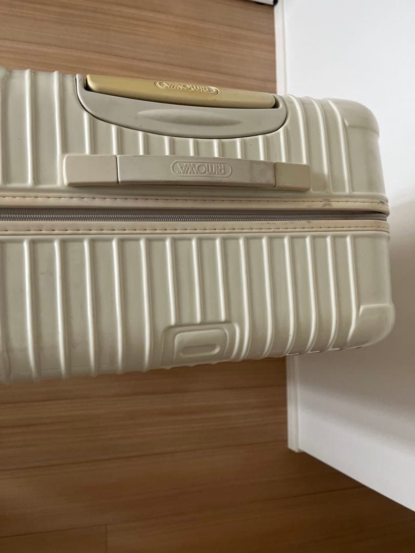 RIMOWA SALSA アローズ別 正規店修理後2回利用 - メルカリ