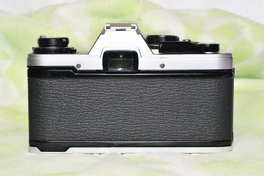 お値引き《動作品》OLYMPUS OM10 +広角レンズ　a407-1