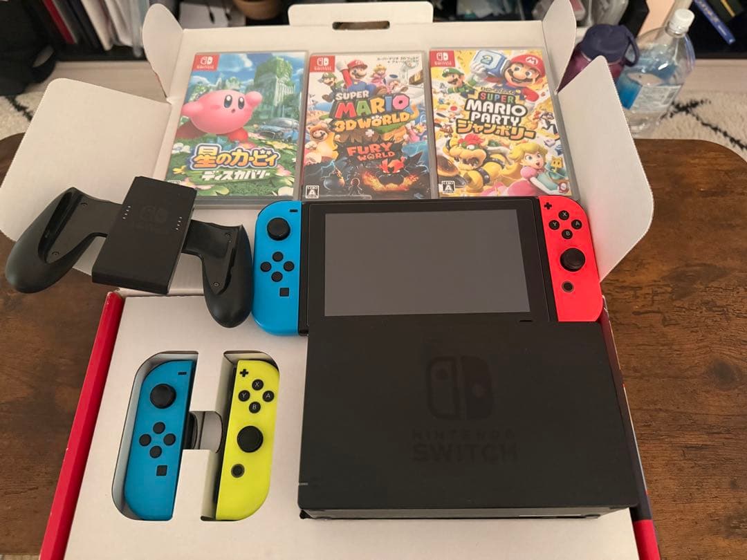 Nintendo Switch 本体 カラフルジョイコン付き - メルカリ