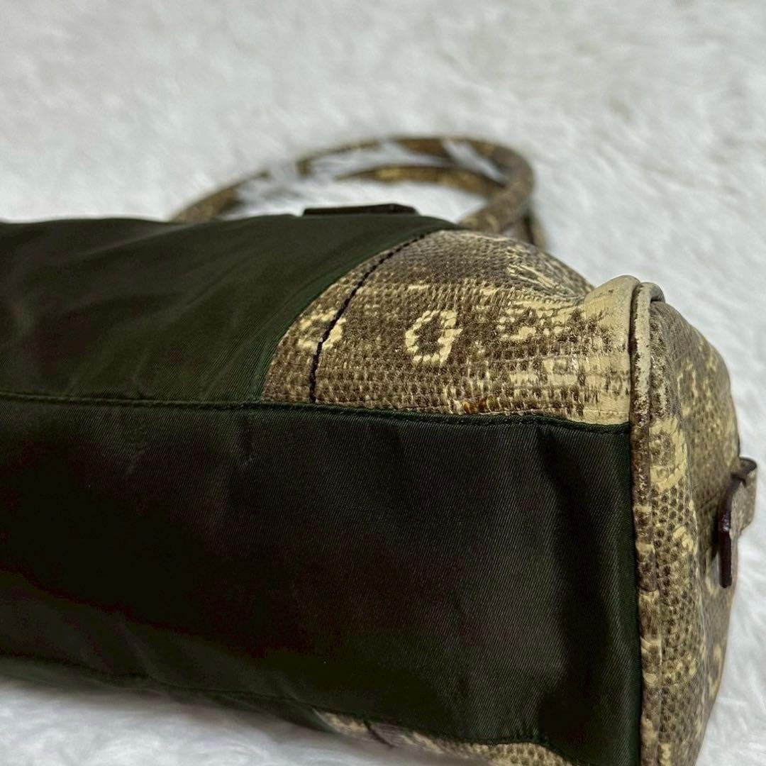 美品✨プラダ パイソン ミニボストンバッグ 三角プレート 肩掛け