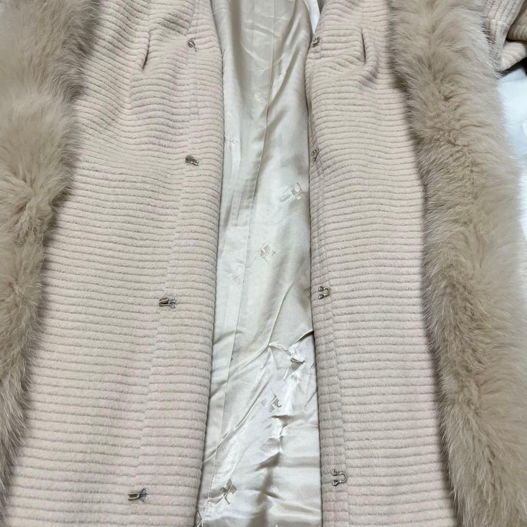 美品】クレージュ ロングコート アンゴラ フォックスファー ロゴ総柄