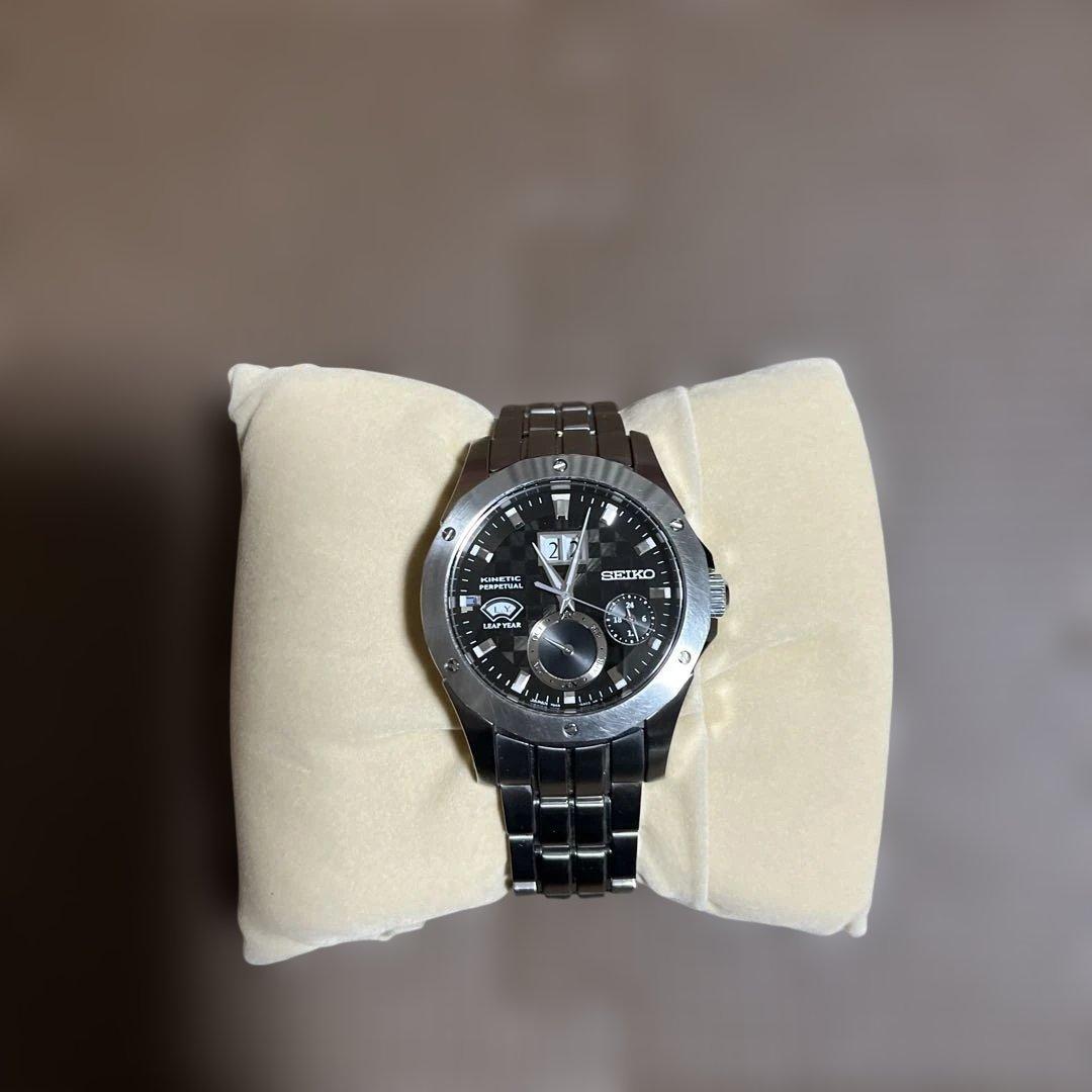 SEIKO ステンレススチール ブラックダイヤル 腕時計 Amazon.co.jp: Seiko 5 自動ブラックダイヤル ステンレススチール