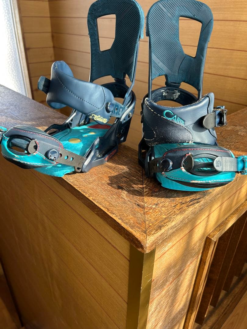 ⭐︎希少！　バートン　カーテル　EST Ｍサイズより軽いＳサイズ⭐︎ 24-25モデル . BURTON .『CARTEL X EST 』. Petrol Green . バートン