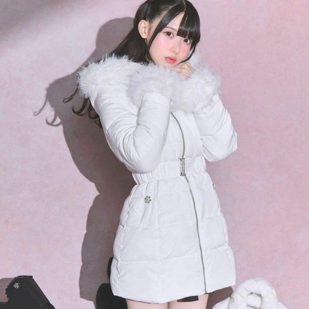 ミッシェルマカロン ウエストベルトフェイクファー ダウン 完売商品 美品 MICHELLMACARON ミシェルマカロン ウエストベルト フェイクダウン