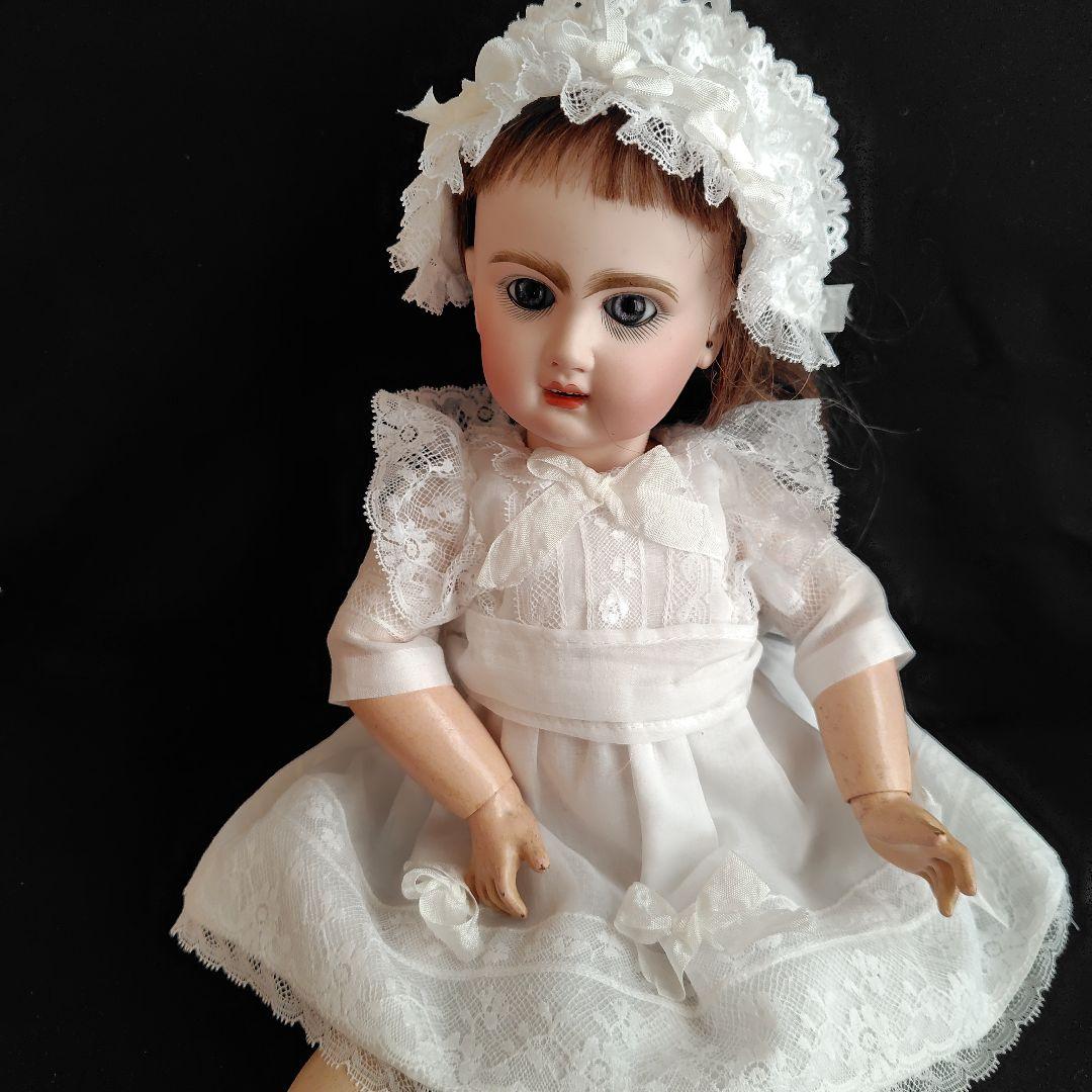 最終価格ホワイトのアンティークドールドレスとボネのセット - メルカリ