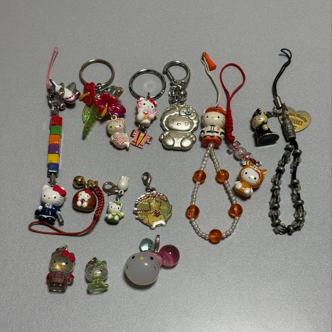 レア ご当地キティ根付けハローキティ ストラップ セット - メルカリ