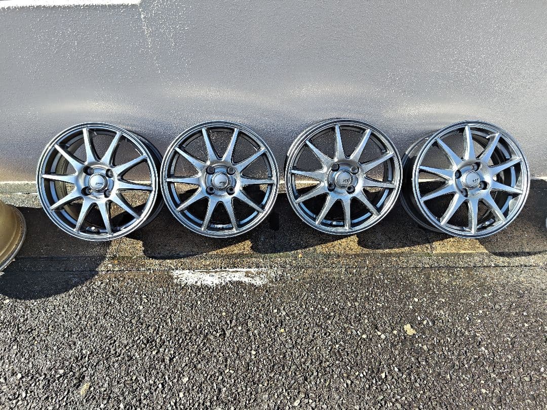 15インチ 5.5j 4穴　ET43 pcd100アベリアスポーツ　４本