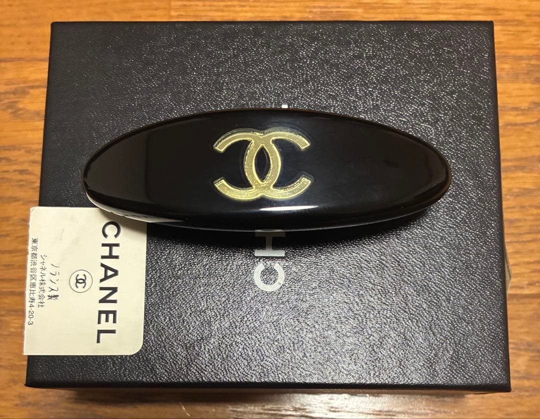 シャネル CHANEL ココマーク バレッタ ヘアアクセサリー シャネル CHANEL ココマーク レザー バレッタ ヘアアクセサリー