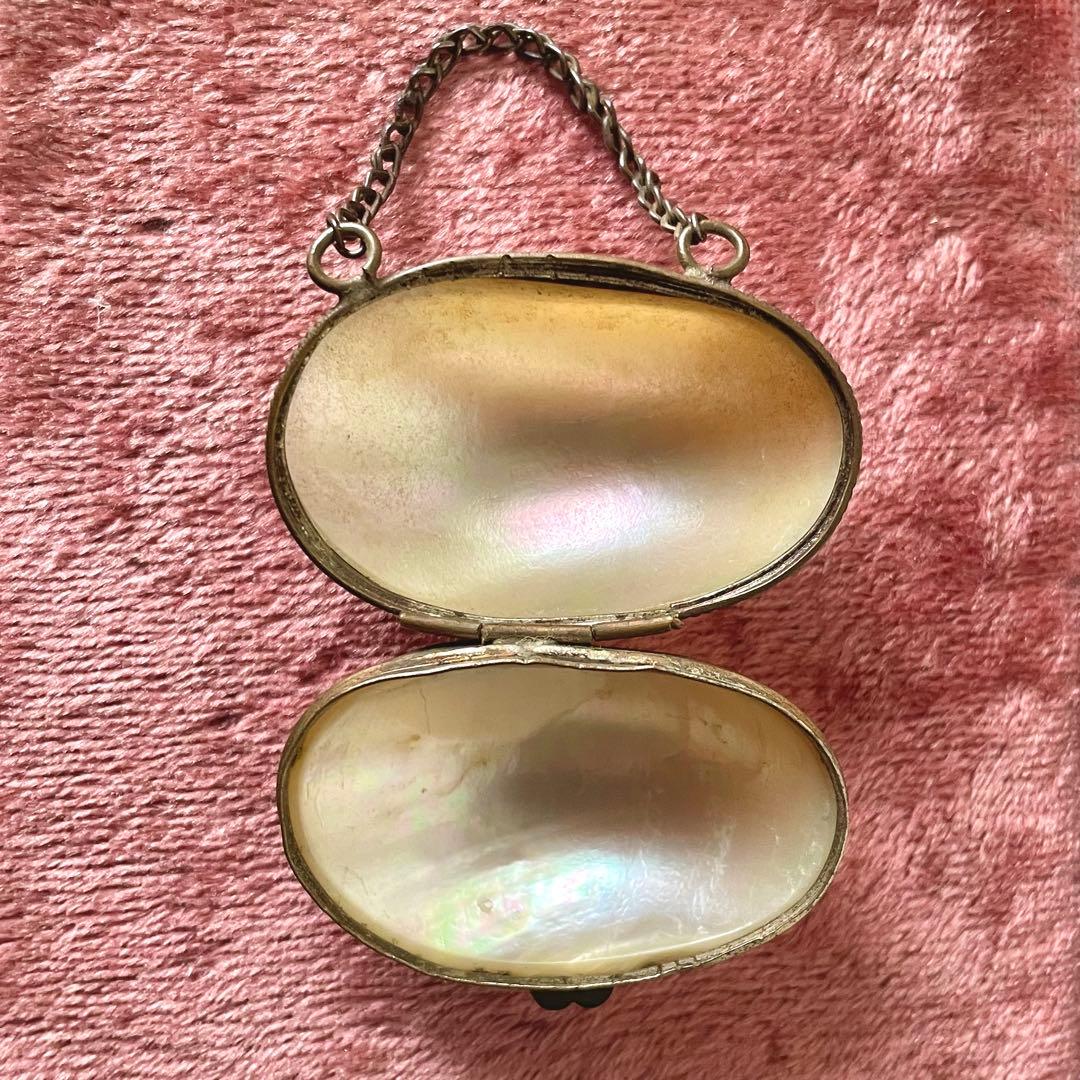 チェーン付きマザーオブパールシンブルケース 白蝶貝 ドール フランス